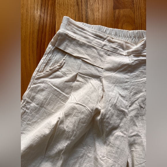 Off white Wide Leg Crop pants. Casual Wide Leg Loose Solid Color Capri-Pants - Picture 9 of 15